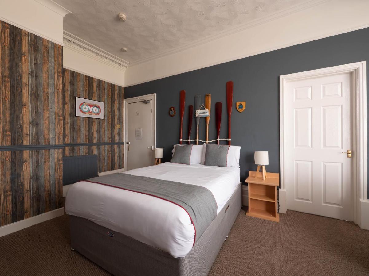 Oyo Pier Hotel Rhyl Exterior foto